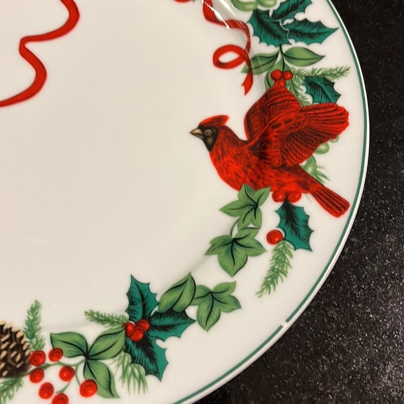 Dinner Plate Cardinal Christmas by ROYAL NORFOLK - Set of 2 - Picture 6 of 11